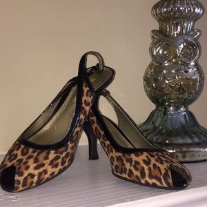 Naturalizer Pietra-Leopard/Black Peep Toe Pumps